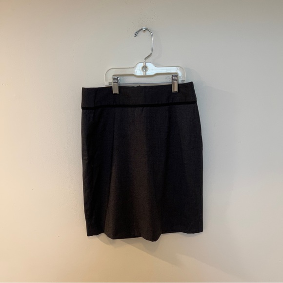 Banana Republic - Grey & Black Mini Skirt - Size Petite 00P - Picture 10 of 10